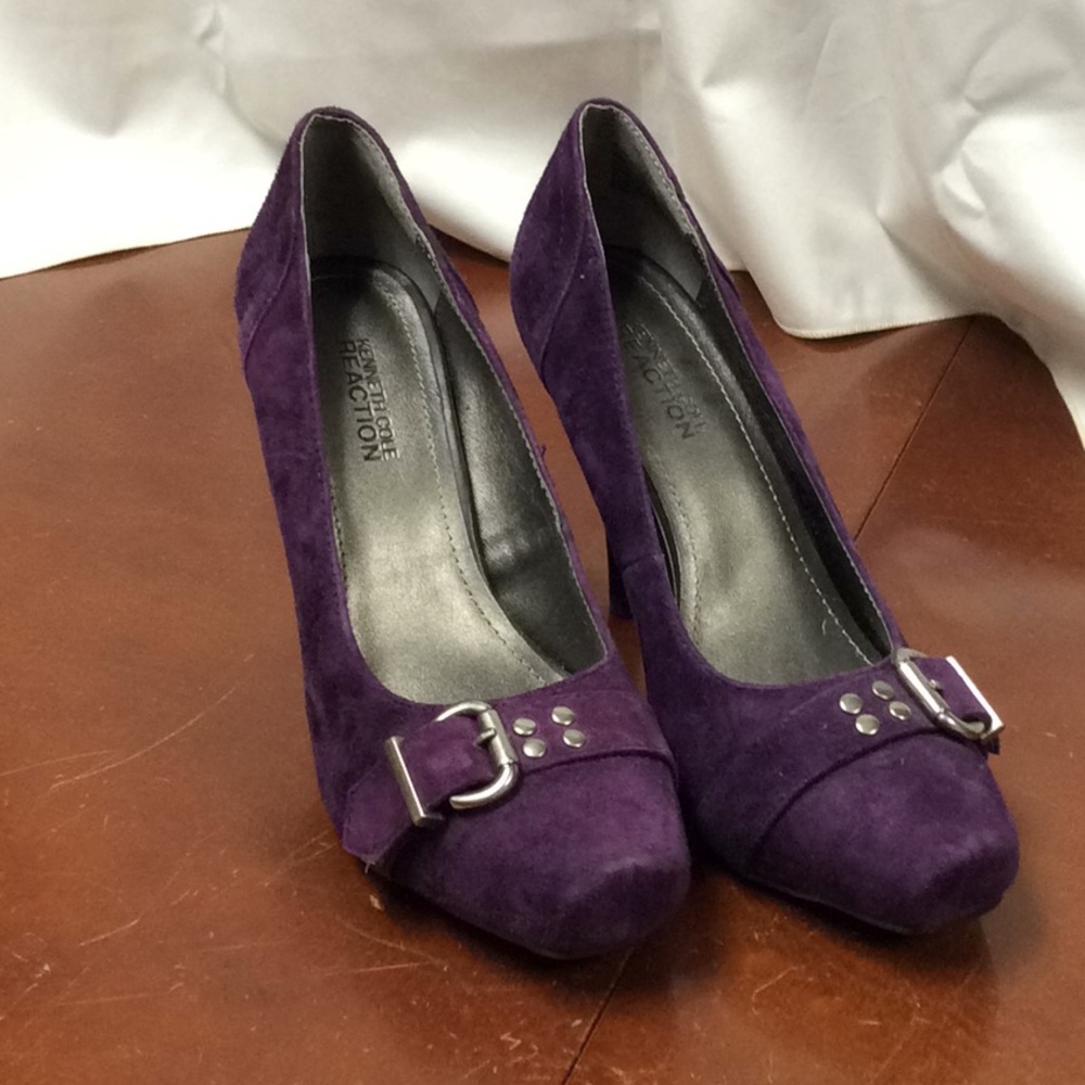 Kenneth Cole Reaction “Turn UR Luck” Pumps
